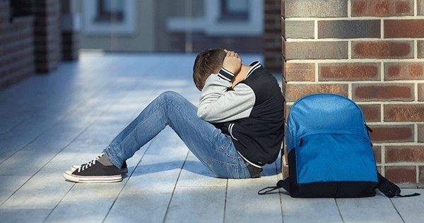 Trẻ em có thể phải chịu những hậu quả tâm lý rất nặng nề do hành vi của cha mẹ. Ảnh minh họa: Bodnarchuk/ iStock. Trẻ em có thể phải chịu những hậu quả tâm lý rất nặng nề do hành vi của cha mẹ. Ảnh minh họa: Bodnarchuk/ iStock.