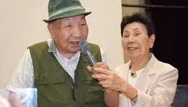 Ông Hakamada (trái) - người đã chịu án oan hơn 4 thập kỷ. Ảnh: The Star.