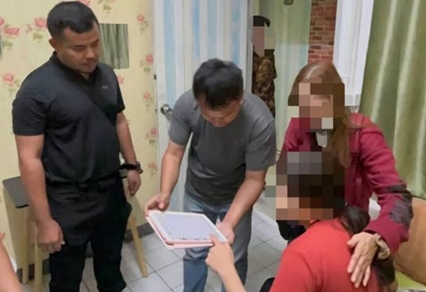 Nhiều sinh viên rơi vào cảnh khốn đốn vì đã đi vay tiền để chuyển cho những kẻ lừa đảo. Ảnh: CTN News. Nhiều sinh viên rơi vào cảnh khốn đốn vì đã đi vay tiền để chuyển cho những kẻ lừa đảo. Ảnh: CTN News.