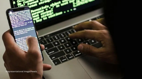 Lương của các "nhân viên ma" thì quản lý nhận hết. Ảnh minh họa: Pexels.