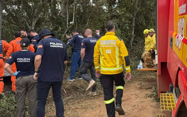 Cảnh sát và lực lượng cứu hộ ở hiện trường. Ảnh: DW. Cảnh sát và lực lượng cứu hộ ở hiện trường. Ảnh: DW.