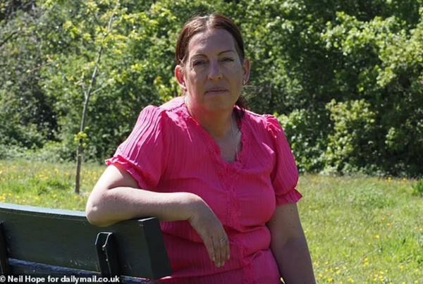 Sarah Colwill hiện tại. Ảnh: Neil Hope for Daily Mail. Sarah Colwill hiện tại. Ảnh: Neil Hope for Daily Mail.