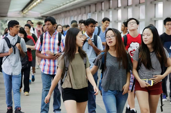 Số học sinh, sinh viên quốc tế ở Mỹ là rất đông. Ảnh: Mark Lennihan/ AP. Số học sinh, sinh viên quốc tế ở Mỹ là rất đông. Ảnh: Mark Lennihan/ AP.