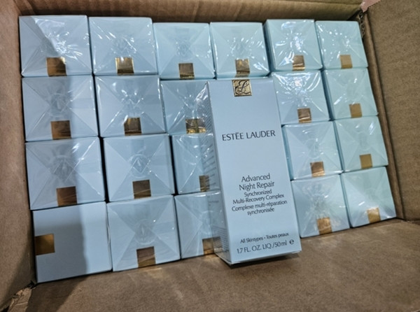 Các sản phẩm giả được làm giống y như thật, rất khó phân biệt. Ảnh: Văn phòng Sở hữu trí tuệ Hàn Quốc.