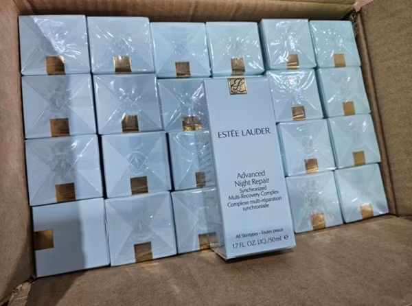 Các sản phẩm giả được làm giống y như thật, rất khó phân biệt. Ảnh: Văn phòng Sở hữu trí tuệ Hàn Quốc.
