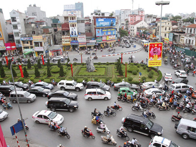 Nút giao thông Ô Chợ Dừa là một trong những điểm đen về ùn tắc của Thủ đô. Ảnh: ngọc châu