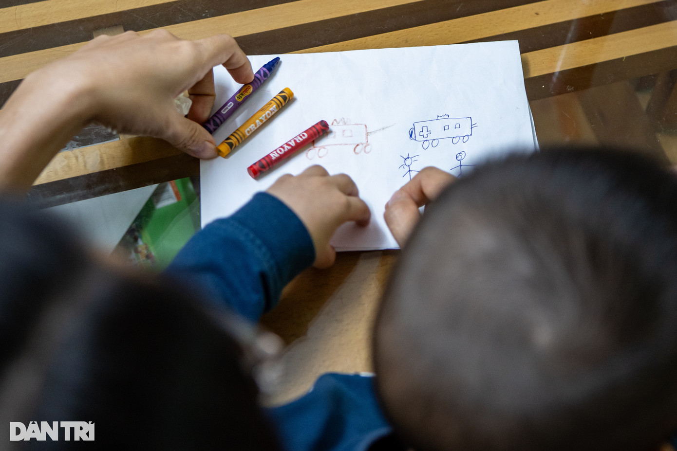 Bé Minh Hoàng ước mơ trở thành lính cứu hỏa để cứu người (Ảnh: Minh Nhân). Bé Minh Hoàng ước mơ trở thành lính cứu hỏa để cứu người (Ảnh: Minh Nhân).