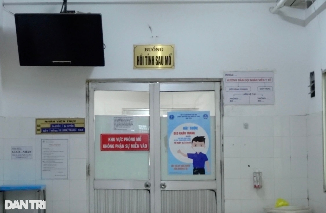 Buồng hồi tỉnh sau mổ - nơi anh Ngôi đang nằm điều trị (Ảnh: Bảo Kỳ).