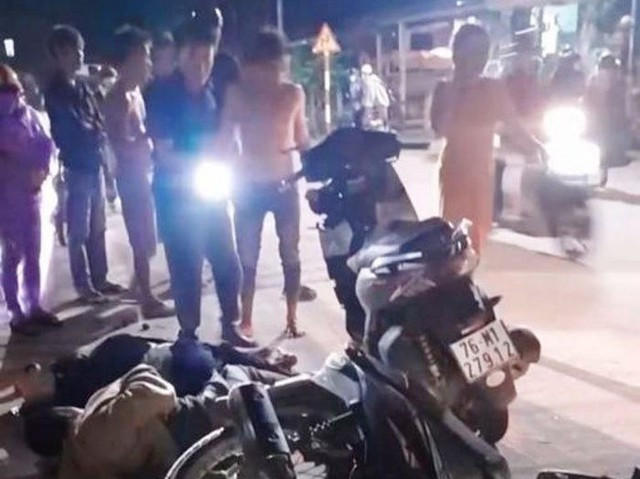 Hiện trường vụ tai nạn giữa 2 xe máy khiến 5 người thương vong