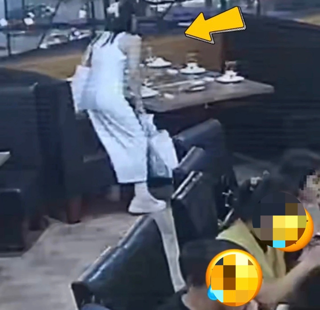 Hai vị khách đổi chỗ ngồi 3 lần vì muốn tìm nơi khuất camera, ít người qua lại (Ảnh: NVCC).