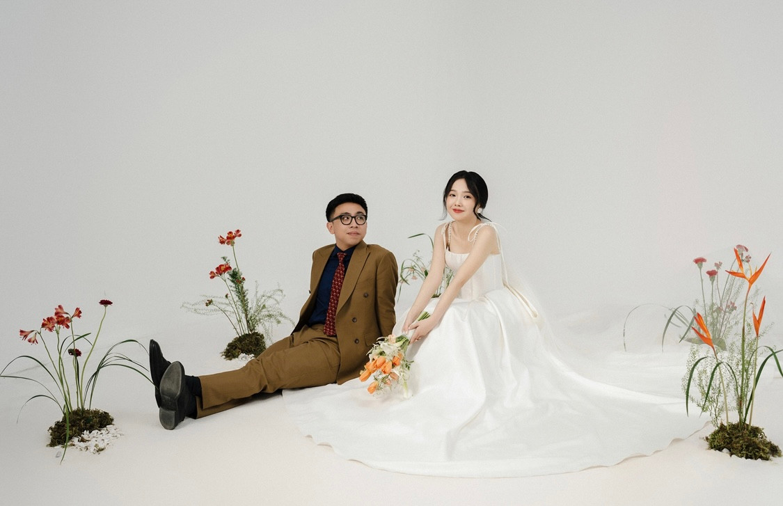 Cả hai sẽ tổ chức đám cưới vào cuối tháng 12 (Ảnh: NVCC).