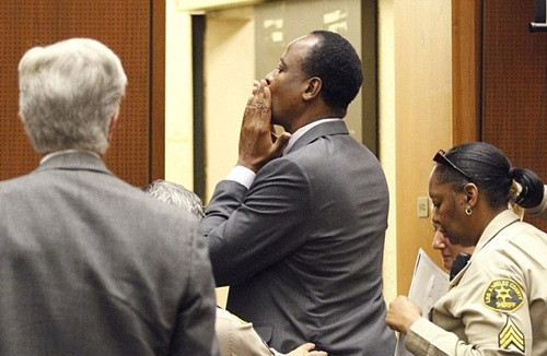 Conrad chỉ phải ngồi tù 2 năm