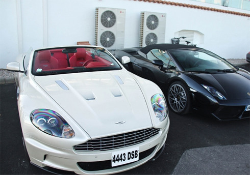 Aston Martin DBS Volante. Aston Martin DBS Volante