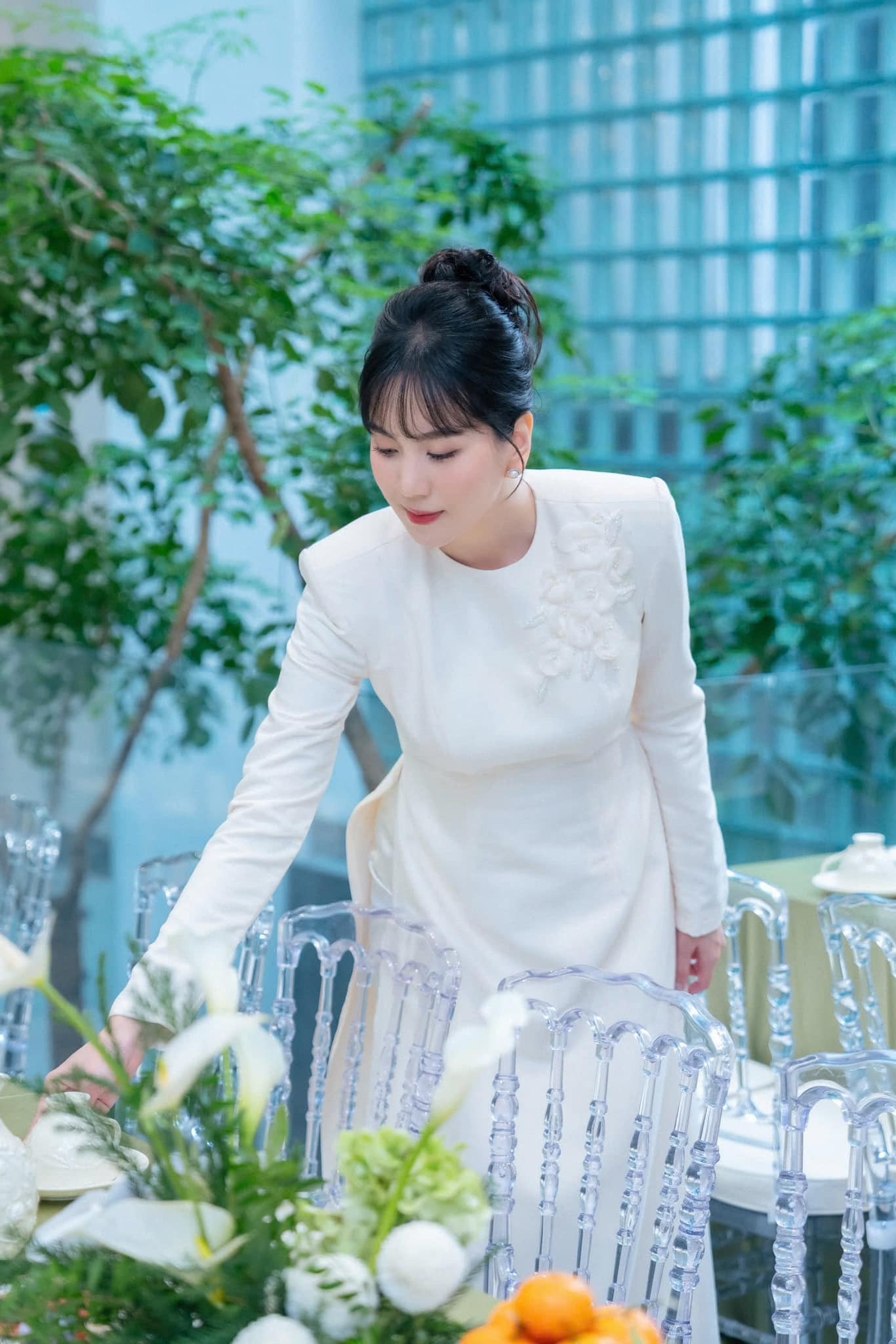 Bốn ngày sau đám cưới tổ chức ở Bắc Giang, Mai Ngọc đăng loạt ảnh lễ dạm ngõ và đăng ký kết hôn lên mạng xã hội. Trước lễ cưới hôm 27/12, Mai Ngọc và chồng thứ hai thực hiện các nghi thức truyền thống như dạm ngõ, ăn hỏi, đăng ký kết hôn...