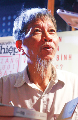 Nguyễn Huy Thiệp kể chuyện đăng truyện trên Tiền Phong ảnh 1