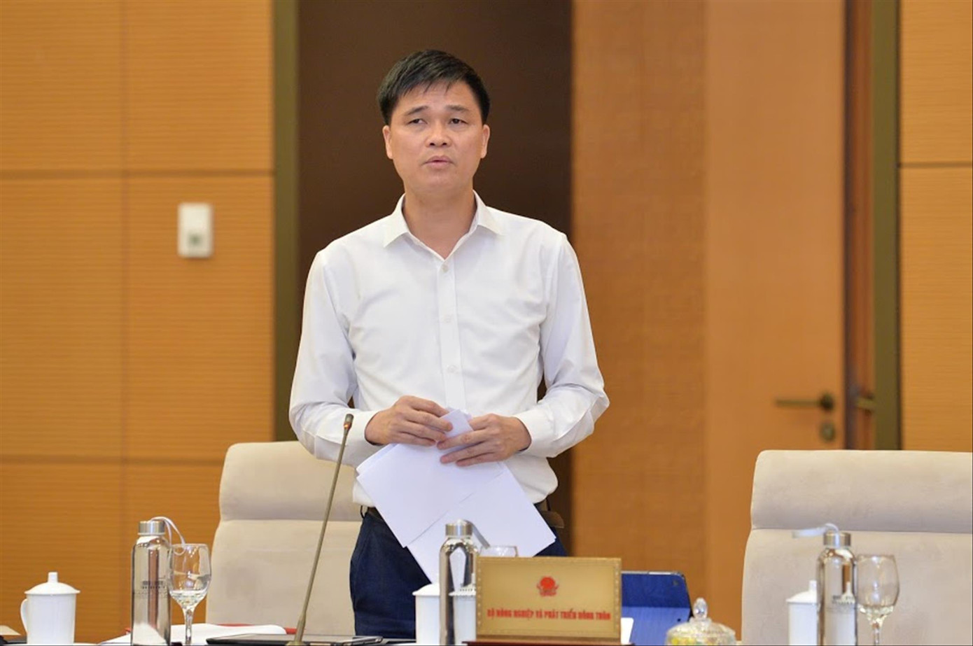 Ủy ban Thường vụ Quốc hội: Băn khoăn tăng giờ làm thêm ảnh 1