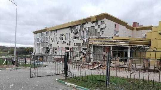 Một tòa nhà ở làng Murom (Vùng Belgorod) bị hư hại. Ảnh: Telegram