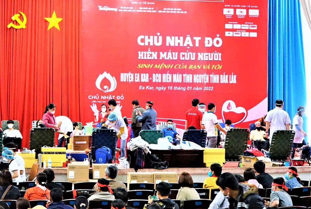 Chủ nhật Đỏ tại huyện Ea Kar, Đắk Lắk Chủ nhật Đỏ tại huyện Ea Kar, Đắk Lắk