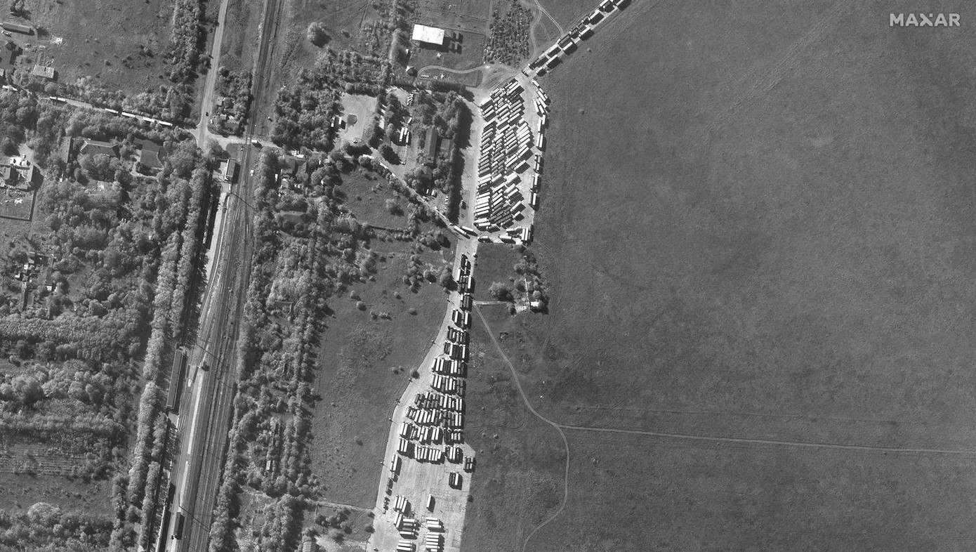 Ảnh: Maxar Ảnh: Maxar