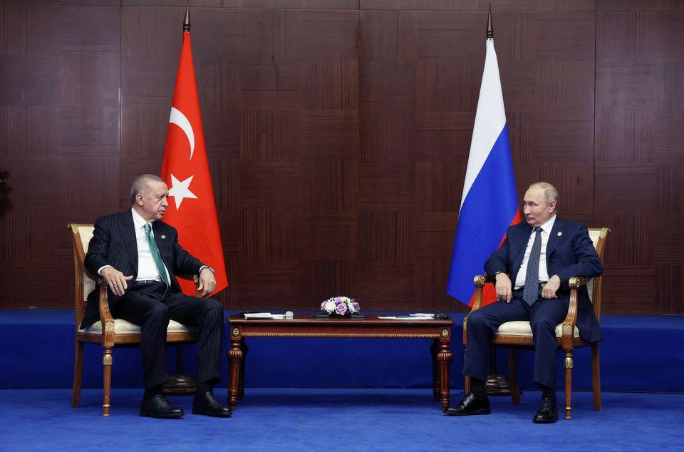 Tổng thống Nga Putin và Tổng thống Thổ Nhĩ Kỳ Erdogan gặp nhau hôm 13/10. Ảnh: Reuters