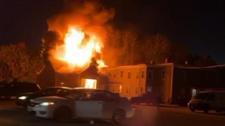 Ảnh: News Center Maine Ảnh: News Center Maine