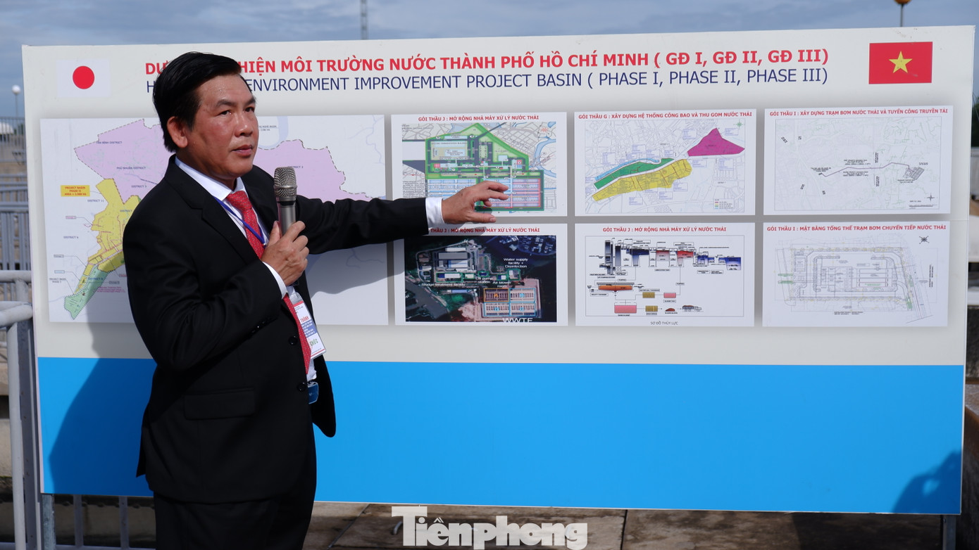 Ông Lương Minh Phúc - Giám đốc Ban Giao thông TPHCM cho biết: &quot;Sau thời gian triển khai thực hiện dự án cải tạo môi trường nước TPHCM giai đoạn 1 và 2. Đến nay, một cù lao sình lầy, lau sậy ở xã Bình Hưng, huyện Bình Chánh đã trở thành một nhà máy xử lý nước thải hiện đại với công suất xử lý nước thải 469.000m3/ngày đêm, lớn nhất trong cả nước tính đến thời điểm hiện tại&quot;.