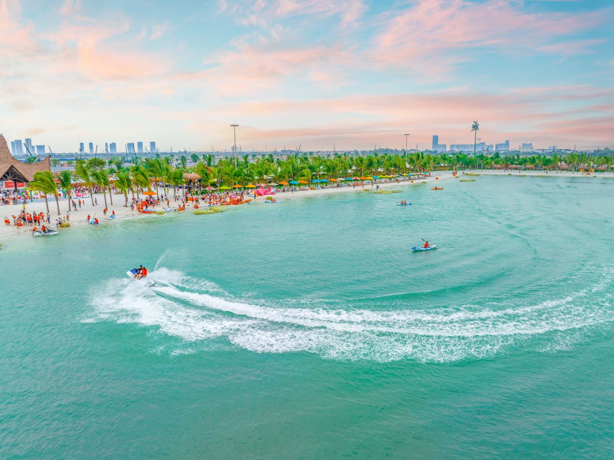 Chất sống nghỉ dưỡng tại “thế giới nước" tại Vinhomes Ocean Park 3