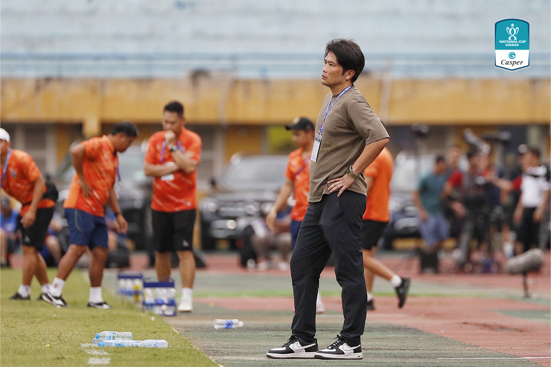 HLV Daiki Iwamasa vẫn còn cơ hội giành danh hiệu Vô địch Cúp Quốc gia Casper cùng CLB Hà Nội (Ảnh: FPT Play)