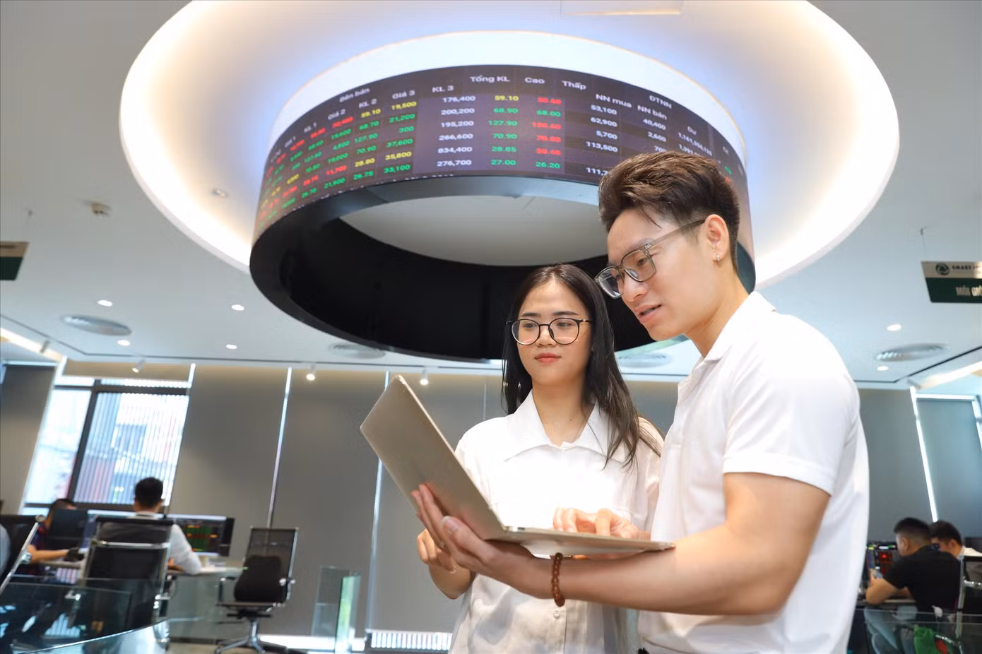 UBCKNN kỳ vọng thị trường chứng khoán Việt Nam được nâng hạng từ cận biên lên mới nổi. Ảnh: CTV