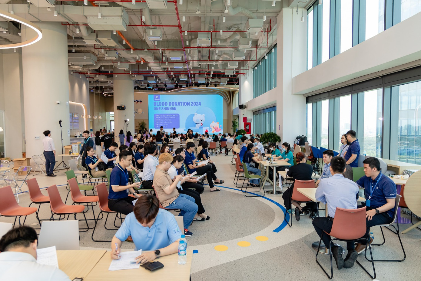 Đây là năm thứ 2, Shinhan Life Việt Nam tham gia hoạt động hiến máu nhân đạo cùng các công ty thành viên trong Tập đoàn