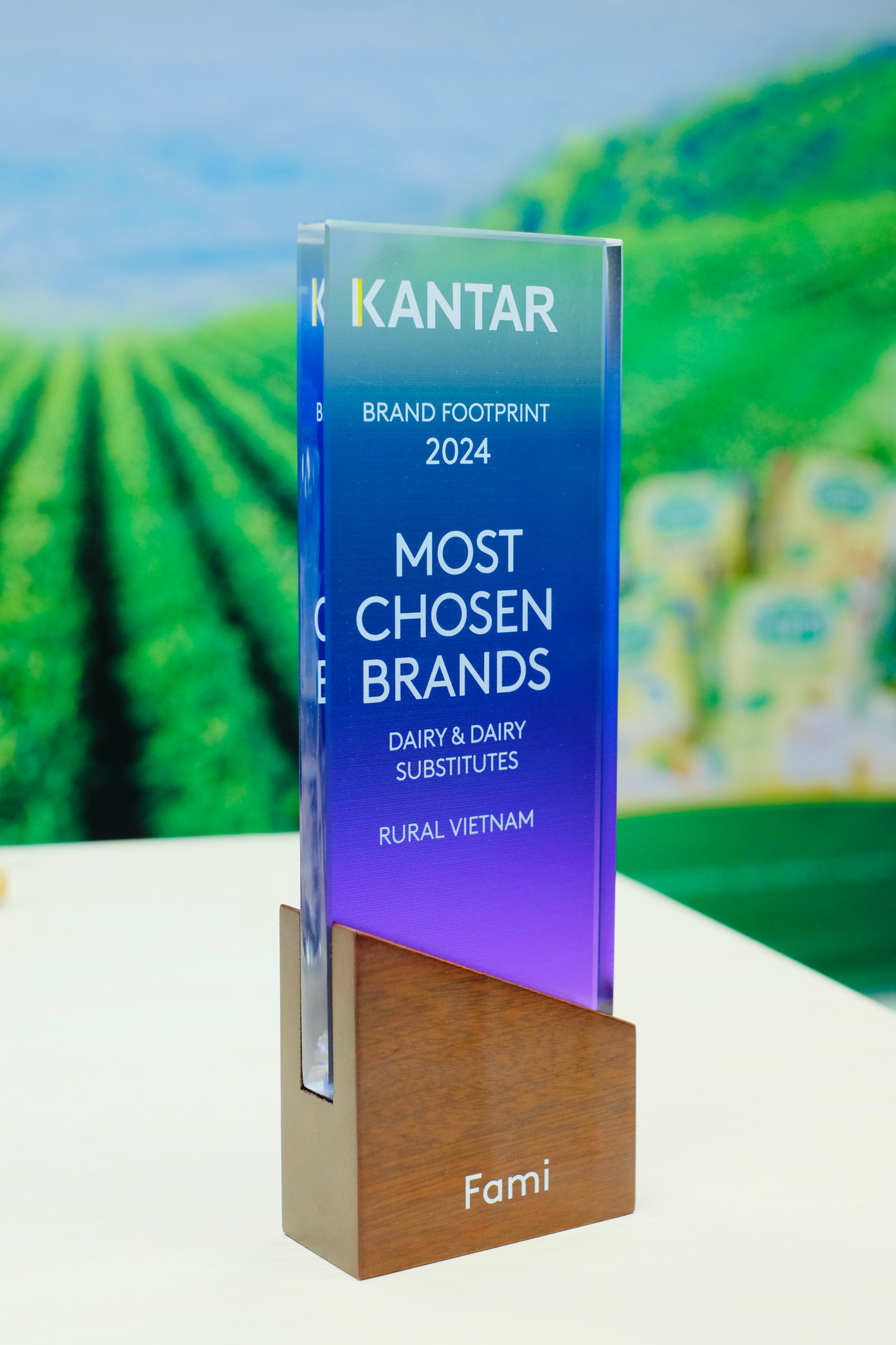 Chứng nhận từ Kantar một lần nữa khẳng định vị thế vững chắc của Fami trên thị trường.
