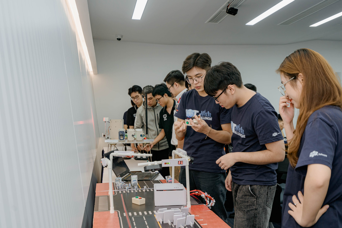 Sản phẩm các của các đội thi tài năng tại Chung kết IoT Challenge 2024