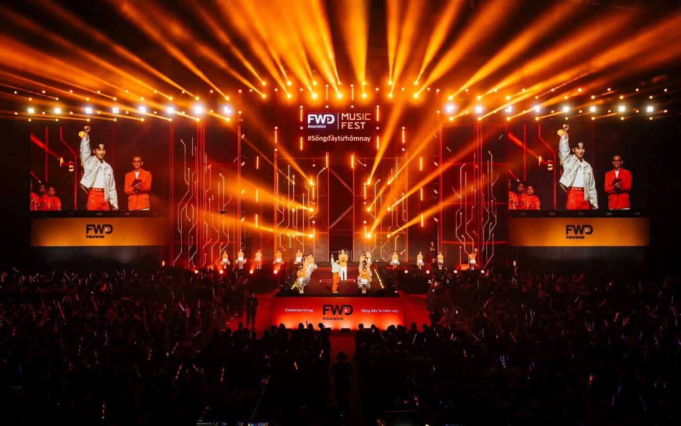 FWD Music Fest 2024 trở lại và lợi hại hơn mỗi năm. FWD Music Fest 2024 trở lại và lợi hại hơn mỗi năm.