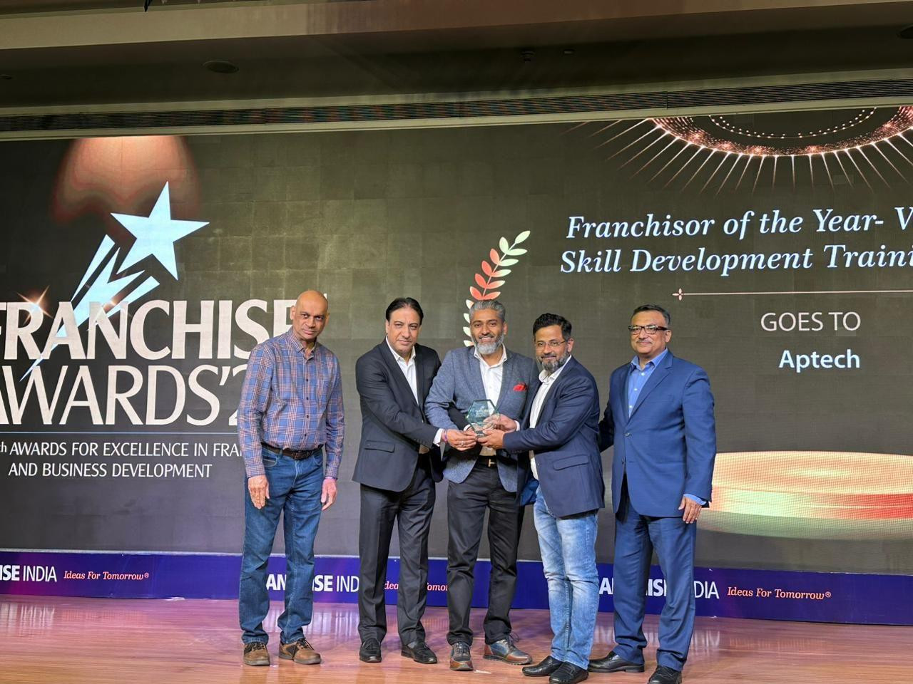 Aptech đã giành được giải thưởng “Nhà nhượng quyền đào tạo và kỹ năng nghề của năm”