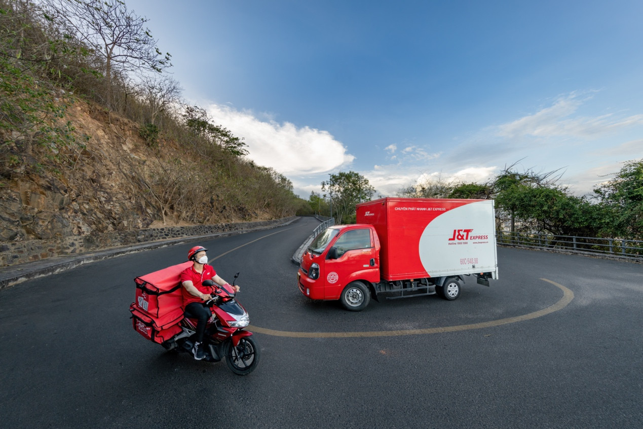 J&T Express tự hào cam kết chu toàn trong dịch vụ vận chuyển J&T Express tự hào cam kết chu toàn trong dịch vụ vận chuyển