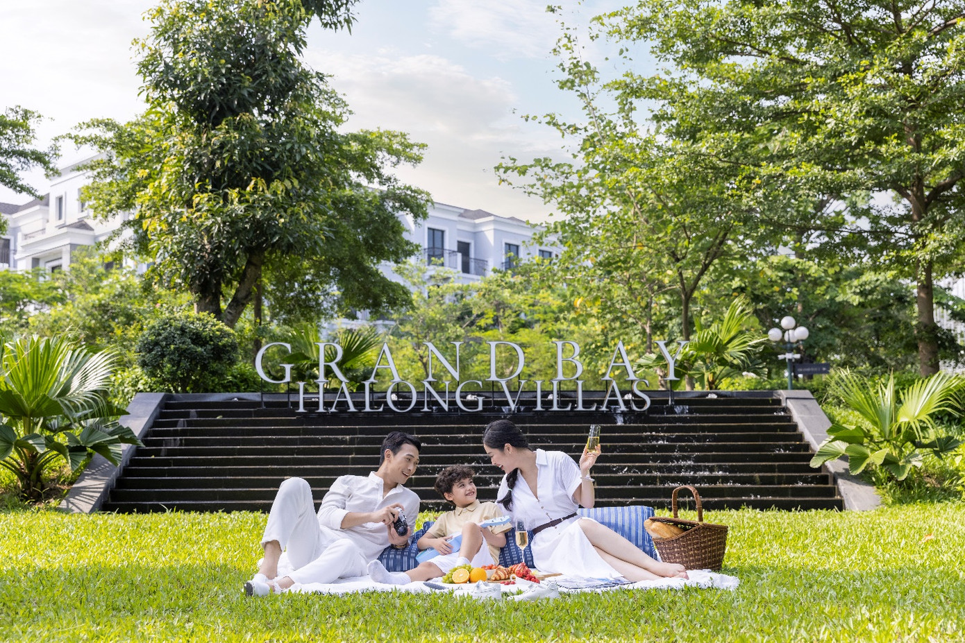 Không gian ngoài trời xanh mát tại Grand Bay Halong Clubhouse. Ảnh: BIM Land. Không gian ngoài trời xanh mát tại Grand Bay Halong Clubhouse. Ảnh: BIM Land.