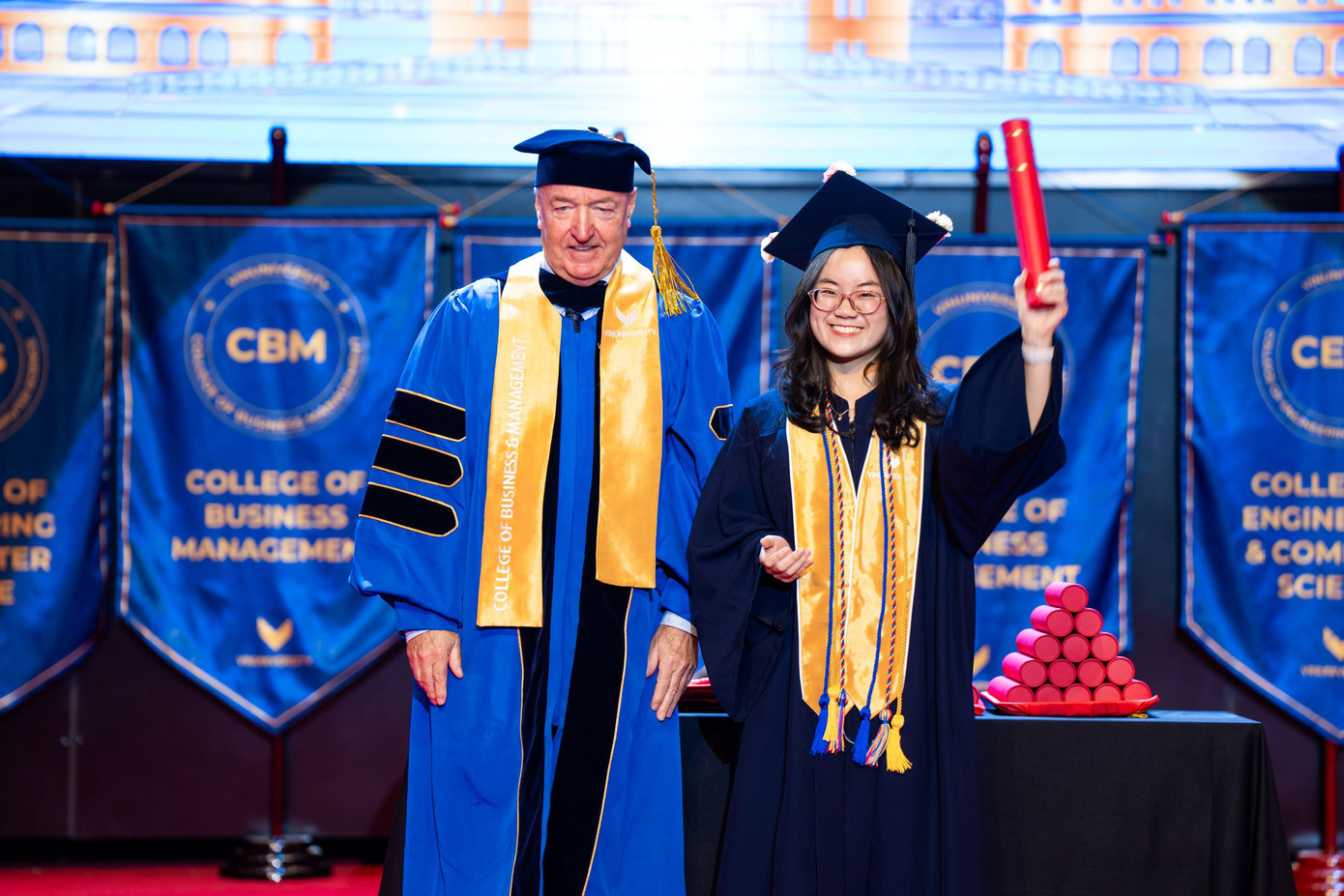 Dương Bảo Tiên – tân cử nhân khoá đầu tiên Viện Kinh doanh và Quản trị, đầu quân vào ĐH VinUni với mức học bổng lên đến 100% học phí. Dương Bảo Tiên – tân cử nhân khoá đầu tiên Viện Kinh doanh và Quản trị, đầu quân vào ĐH VinUni với mức học bổng lên đến 100% học phí.