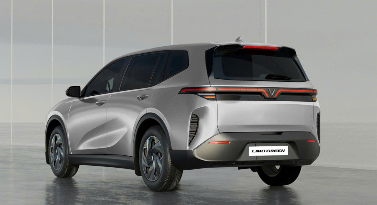 Theo công bố của hãng xe điện Việt Nam, Limo Green sử dụng bộ pin LFP, quãng đường di chuyển 450 km sau khi sạc đầy. Thời gian sạc của xe từ 10% đến 70% trong vòng 30 phút. Theo công bố của hãng xe điện Việt Nam, Limo Green sử dụng bộ pin LFP, quãng đường di chuyển 450 km sau khi sạc đầy. Thời gian sạc của xe từ 10% đến 70% trong vòng 30 phút.