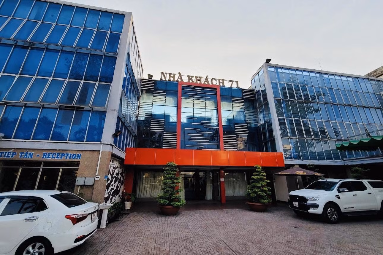 Nhà khách 71 là một trong những khu đất “vàng” đưa vào đấu giá. Ảnh: H.H.
