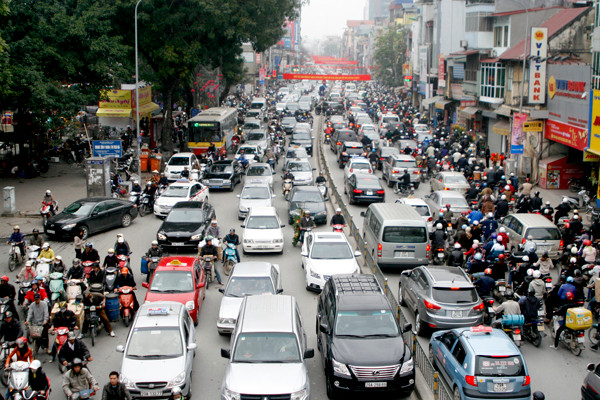 Trên phố Nguyễn Lương Bằng