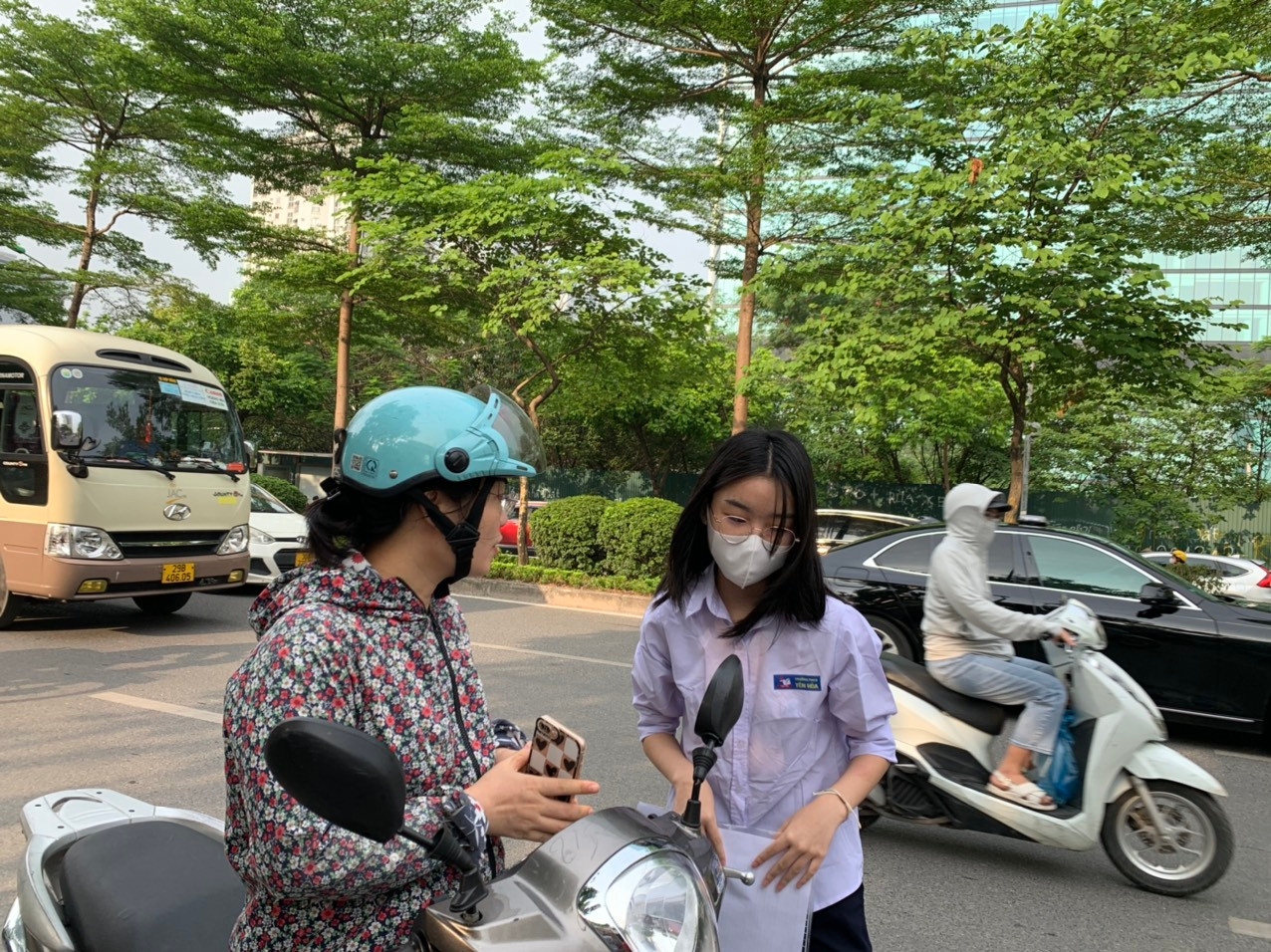 Dặn dò con trước khi vào phòng thi Dặn dò con trước khi vào phòng thi