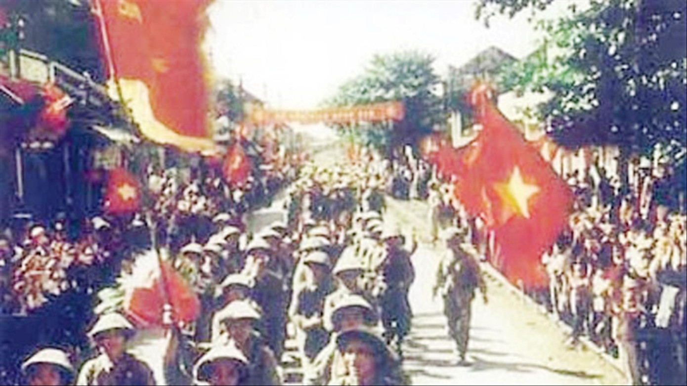 Bộ đội về tiếp quản Thủ Đô năm 1954 (Cảnh phim “Việt Nam”) Bộ đội về tiếp quản Thủ Đô năm 1954 (Cảnh phim “Việt Nam”)