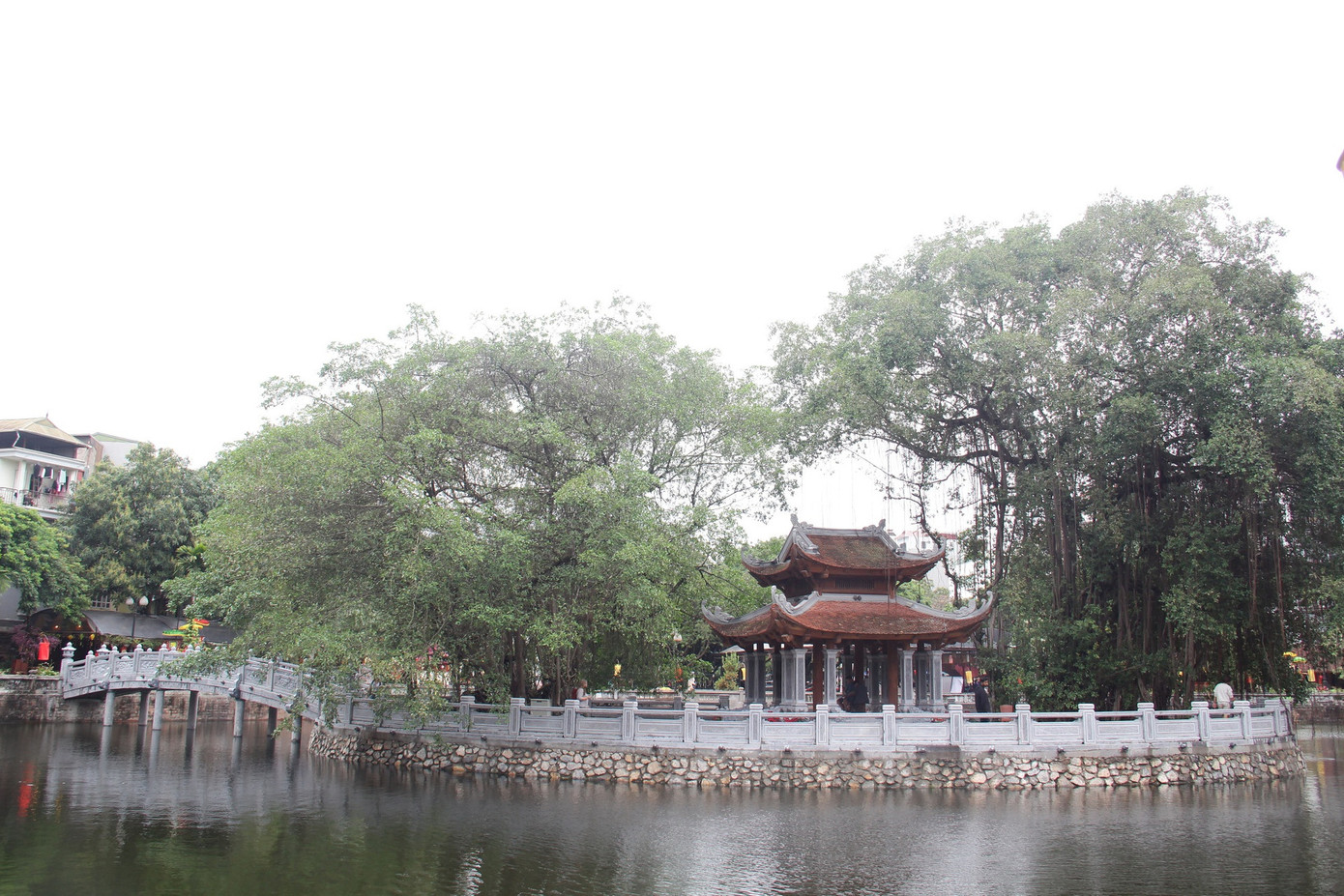 Hồ Văn trước và sau khi cải tạo