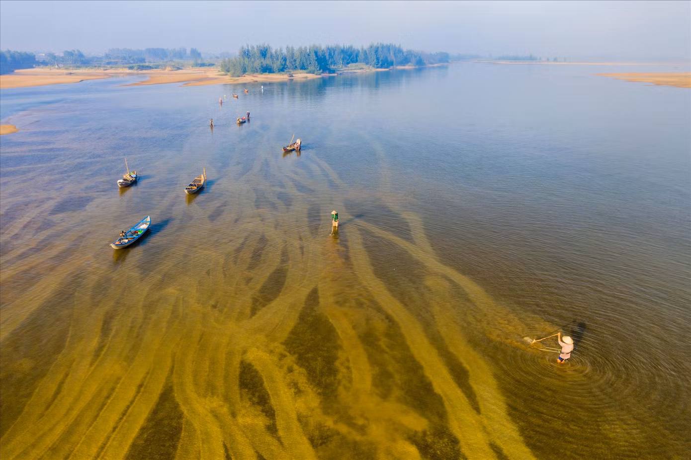 Cào don trên sông Trà Khúc. Ảnh: Bùi Thanh Trung Cào don trên sông Trà Khúc. Ảnh: Bùi Thanh Trung