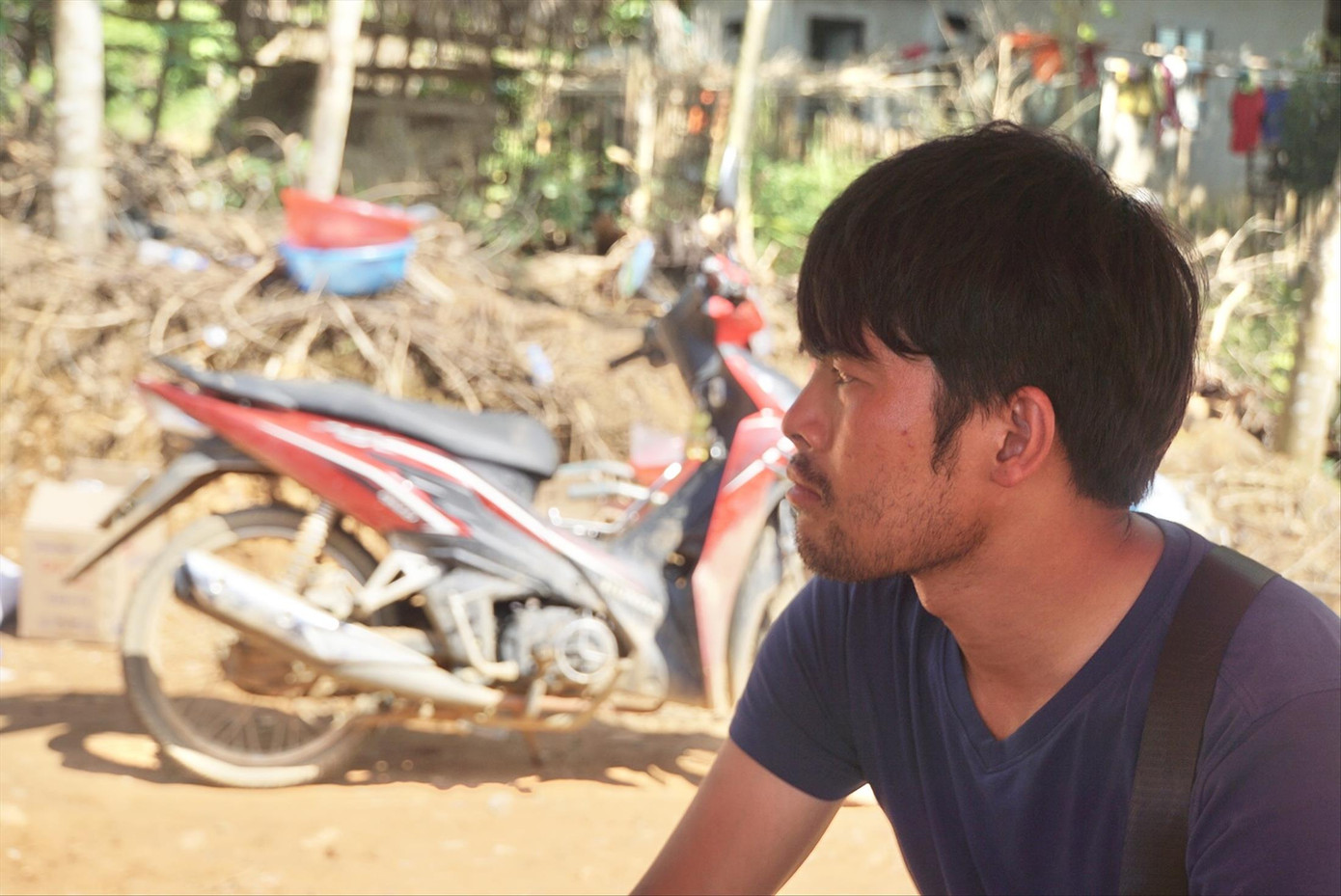 Không chỉ mất người thân, anh Hoàng Văn Tin cũng mất toàn bộ tài sản sau trận sạt lở