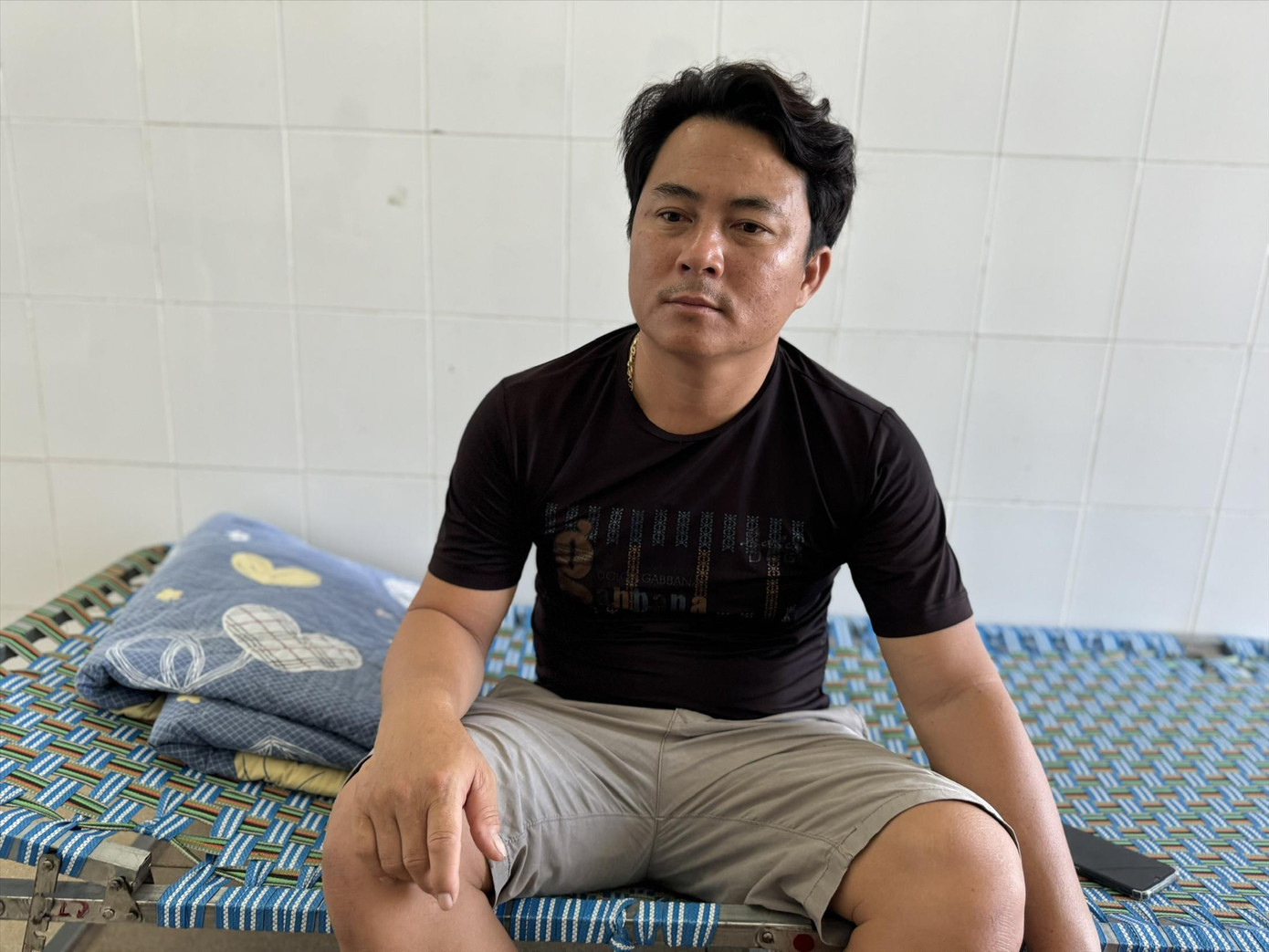 Thuyền trưởng Nguyễn Thanh Biên vẫn chưa hết bàng hoàng. Ảnh: NN