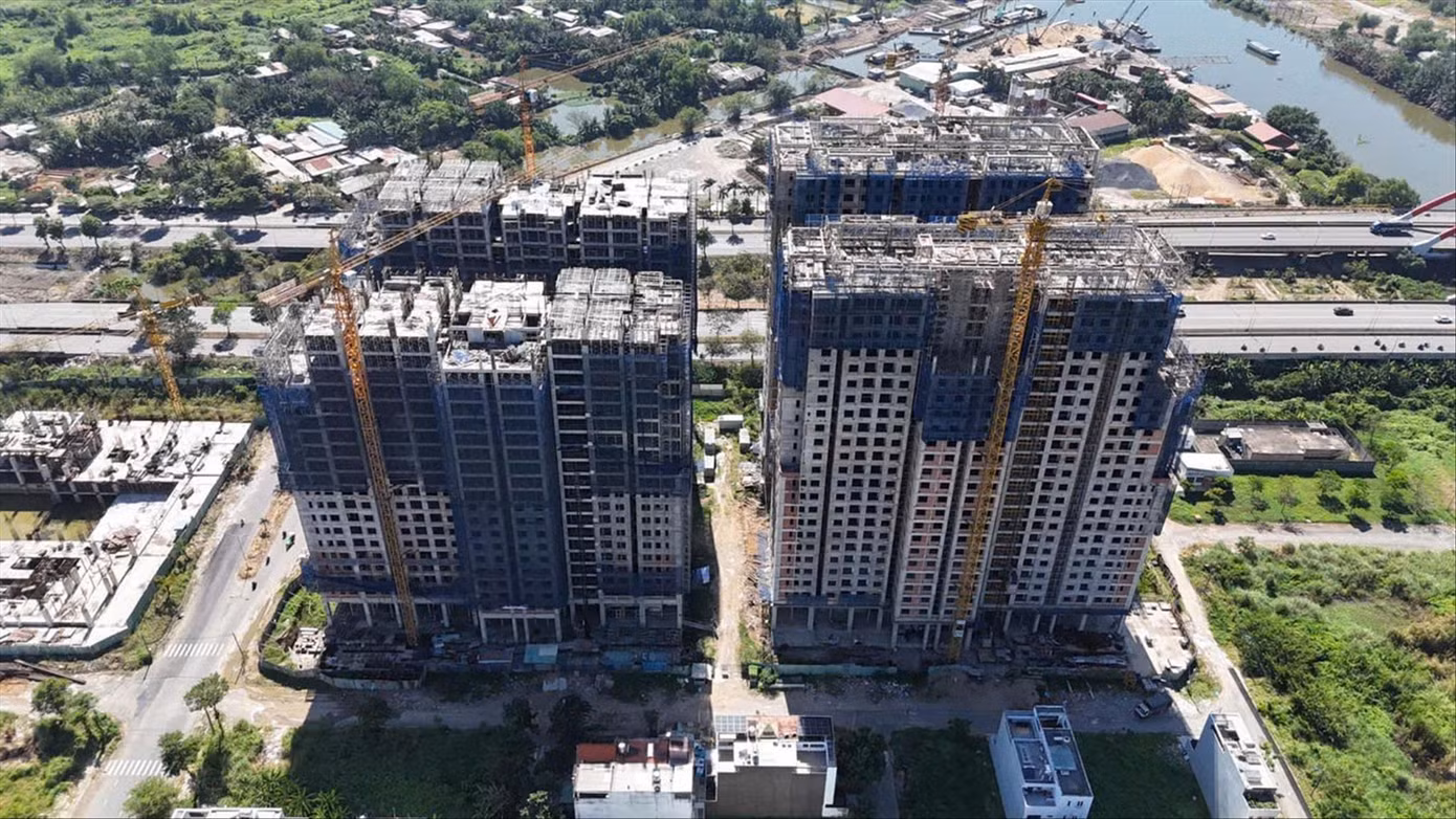 Bảng giá đất tăng mạnh có thể gây ra tình trạng bất ổn trên thị trường bất động sản. Ảnh: Duy Quang