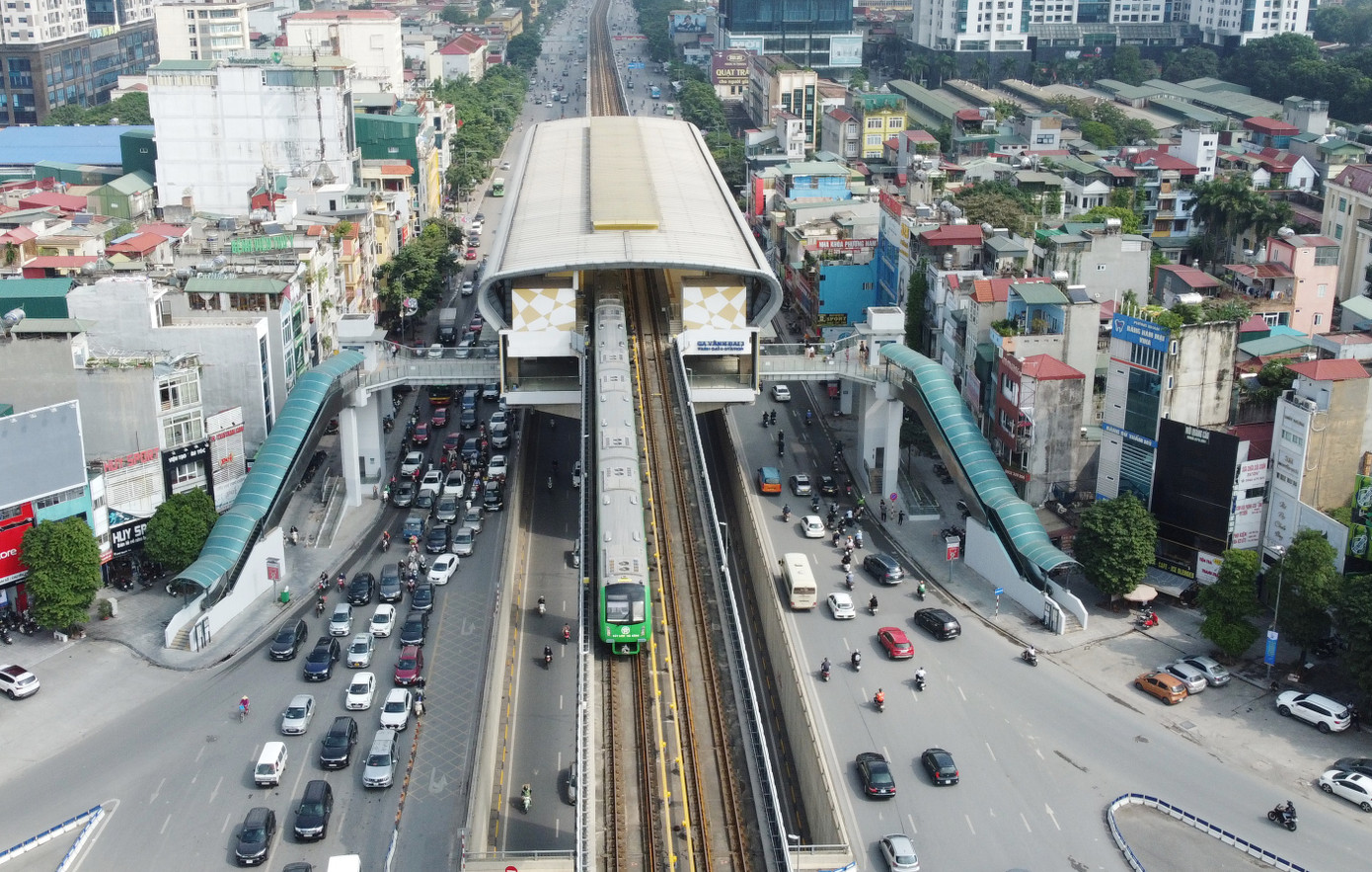 Giao thông vận tải Hà Nội đang xây dựng chiến lược phát triển đồng bộ. Ảnh: Như Ý Giao thông vận tải Hà Nội đang xây dựng chiến lược phát triển đồng bộ. Ảnh: Như Ý