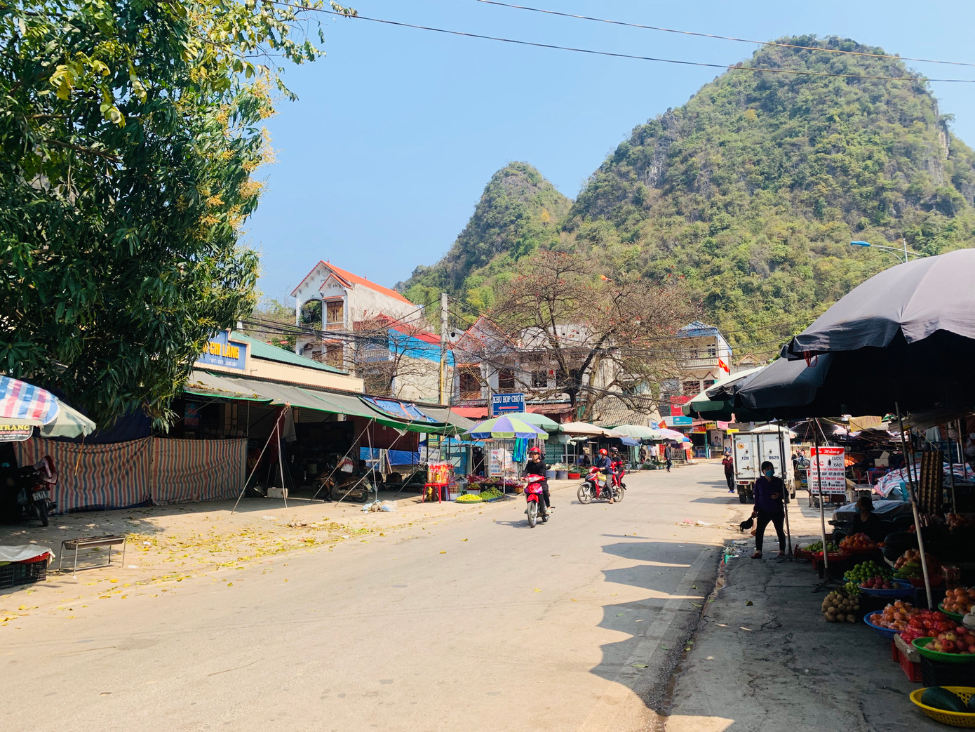 Phố núi Đồng Mỏ trong những ngày tháng 2 đáng nhớ. Ảnh: Tư liệu