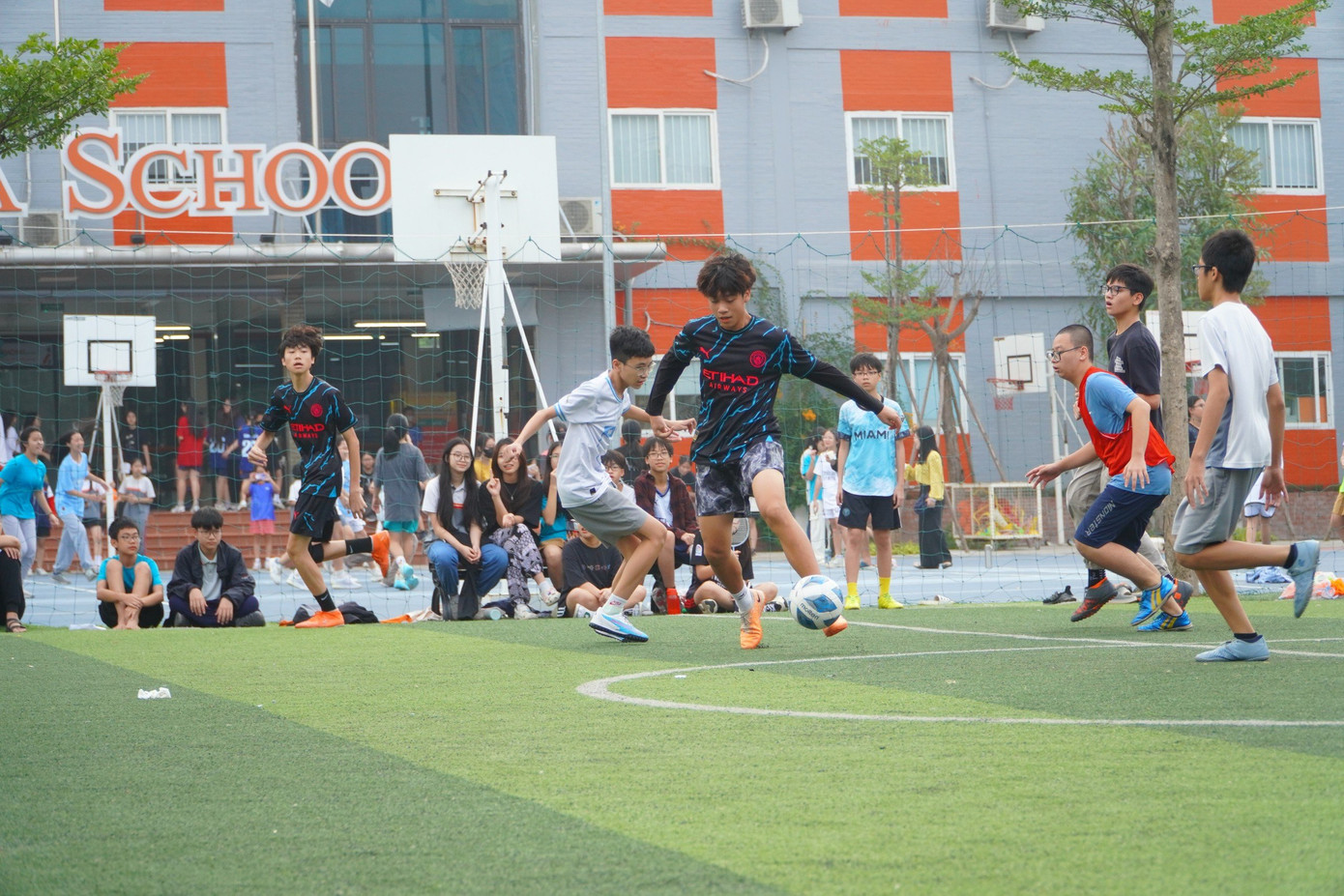 Ở những Trường học Hạnh phúc, học sinh được phát huy toàn diện để “khỏe thể chất, sáng tinh thần và giàu tri thức” Ở những Trường học Hạnh phúc, học sinh được phát huy toàn diện để “khỏe thể chất, sáng tinh thần và giàu tri thức”